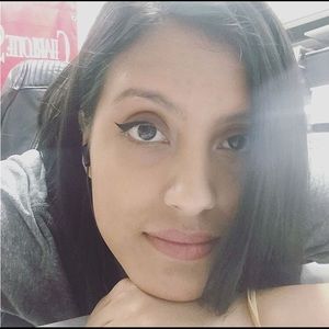 Meet your Posher, Dani